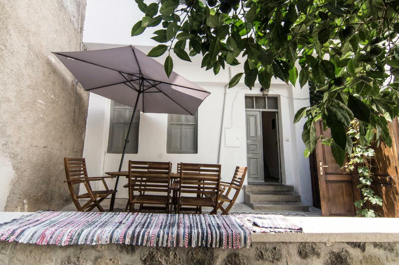 Nisyros Views Villa Mandrákion Екстериор снимка