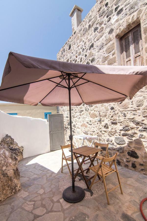 Nisyros Views Villa Mandrákion Екстериор снимка