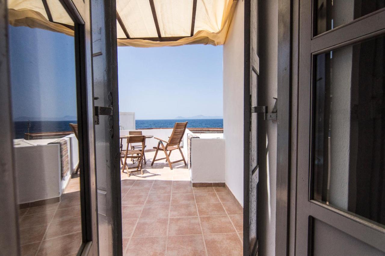Nisyros Views Villa Mandrákion Екстериор снимка